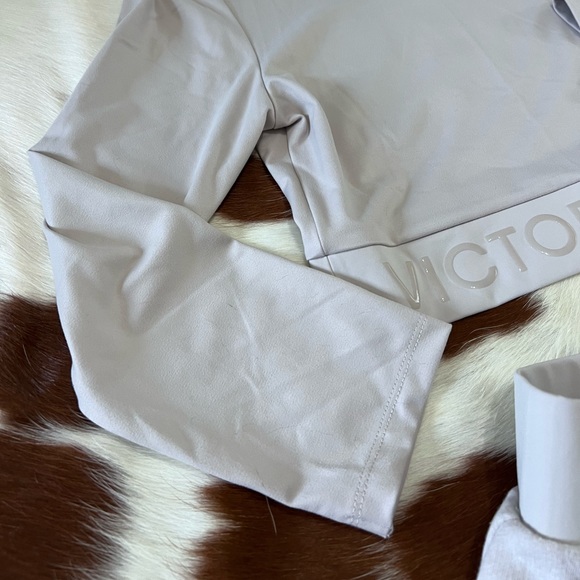 LIKE NEW VS Sport Stretch Crop in Purple Grey *matching bottoms sold separate! - Picture 4 of 6